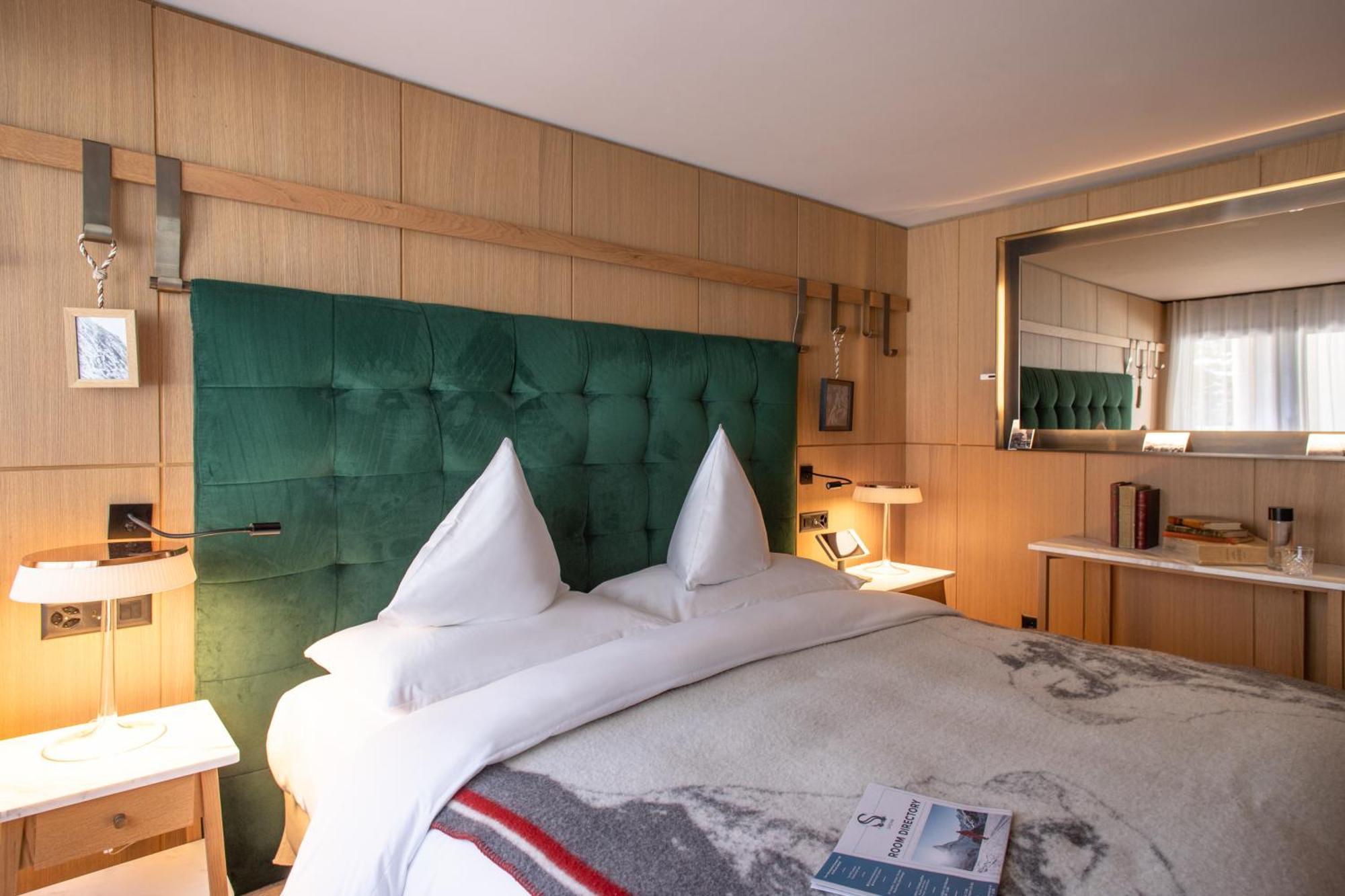 Schweizerhof Zermatt - A Small Luxury Hotel Pokój zdjęcie
